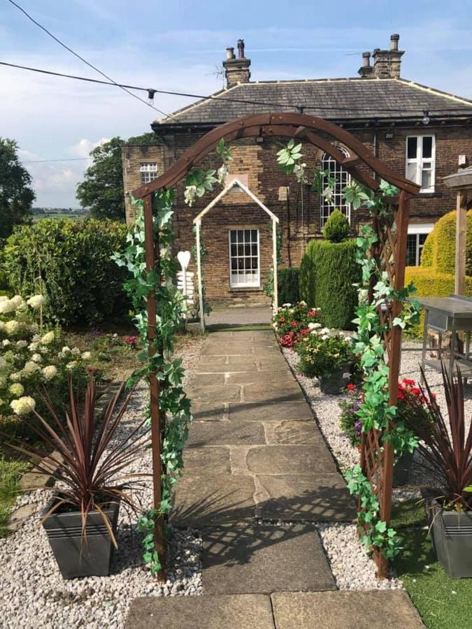 Gomersal Lodge Hotel Cleckheaton Buitenkant foto